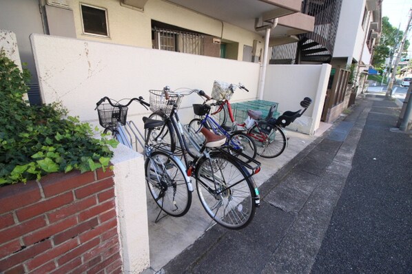 佐井寺ハイツの物件外観写真